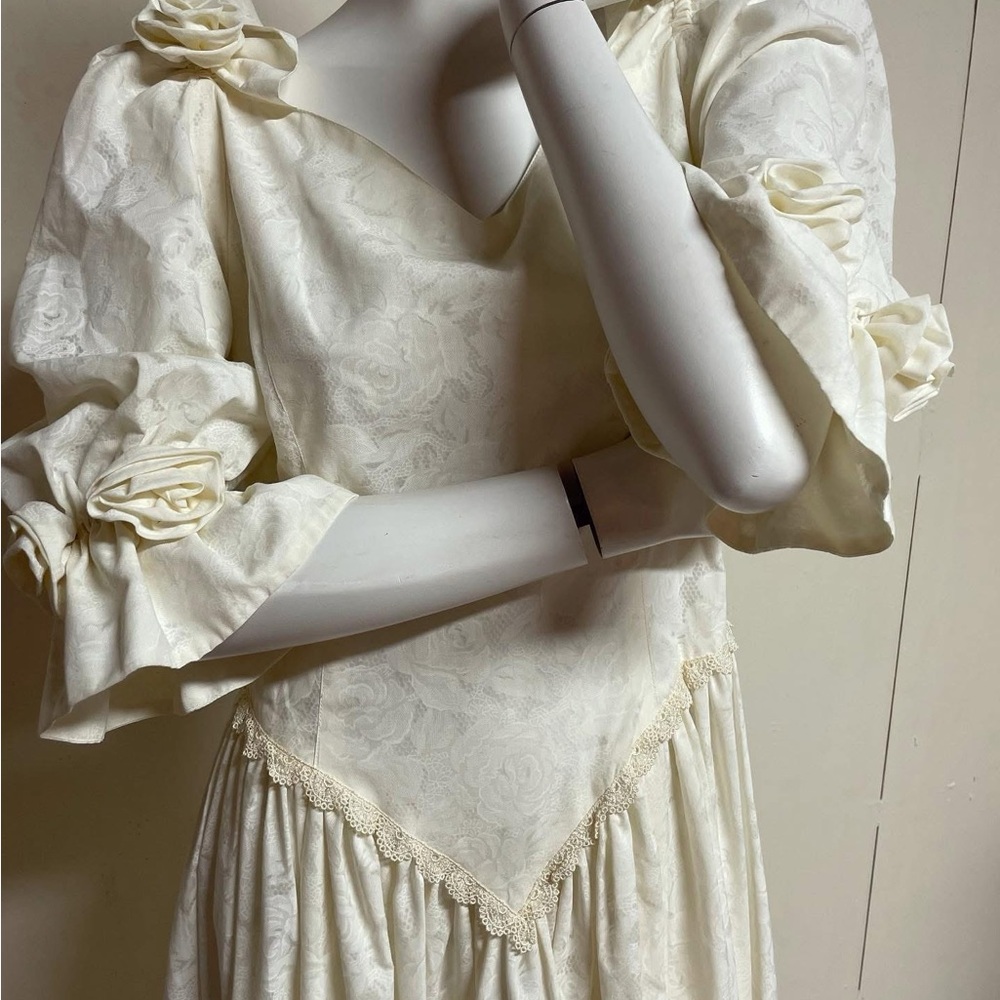 1980s Ivory Floral Jacquard Puff-Sleeve Dress - Picture 2 of 5